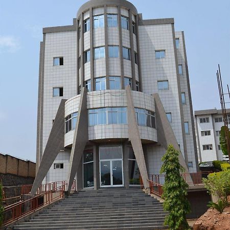 Azam Hotel Bamenda Exterior foto